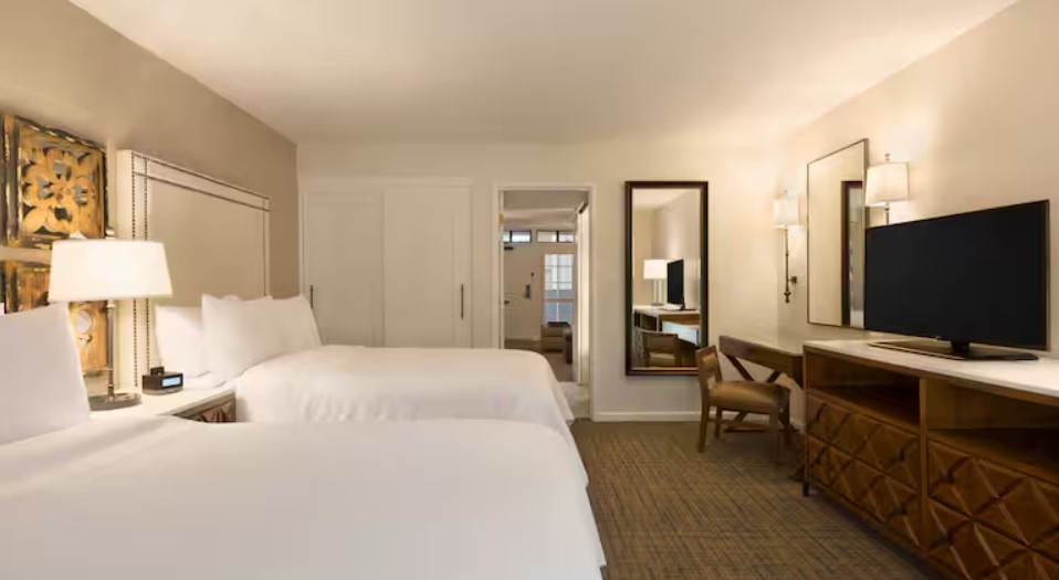 2025 hotel room photo